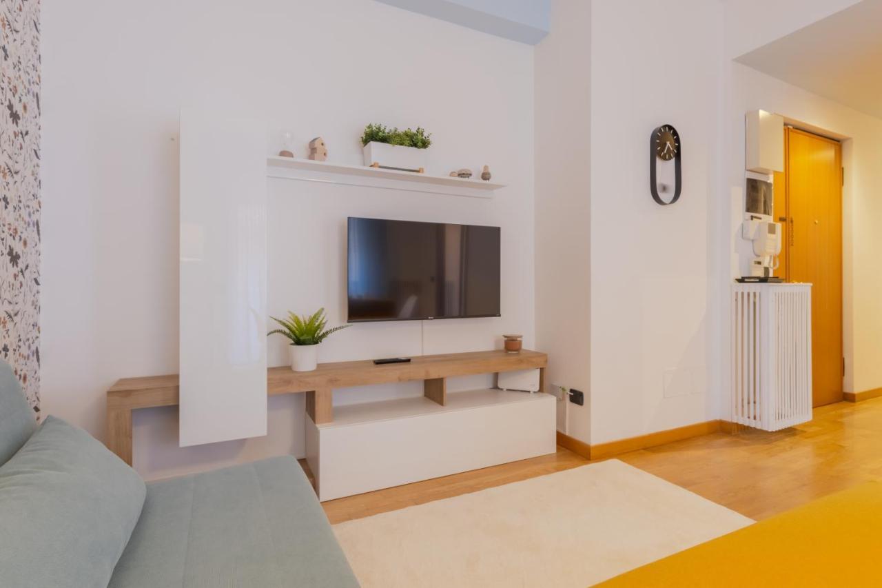 Nordic Style - 5 Min Dall'Arena & Parcheggio เวโรนา ภายนอก รูปภาพ
